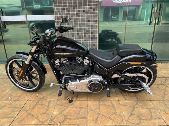 HARLEY-DAVIDSON SOFTAIL BREAKOUT 114 HARLEY-DAVIDSON SOFTAIL BREAKOUT 114